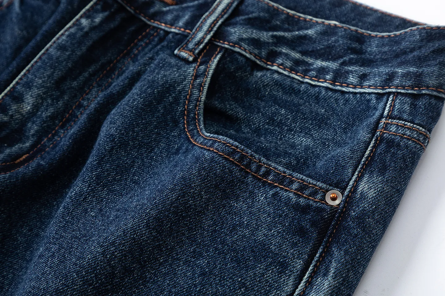 Factory Direct Men's Vintage Loose Fit Denim Jeans - Retro Washed Casual Trousers for Youth, Spring/Fall Streetwear Style