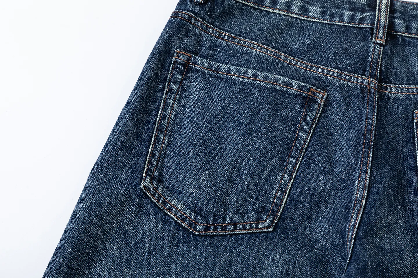 Factory Direct Men's Vintage Loose Fit Denim Jeans - Retro Washed Casual Trousers for Youth, Spring/Fall Streetwear Style