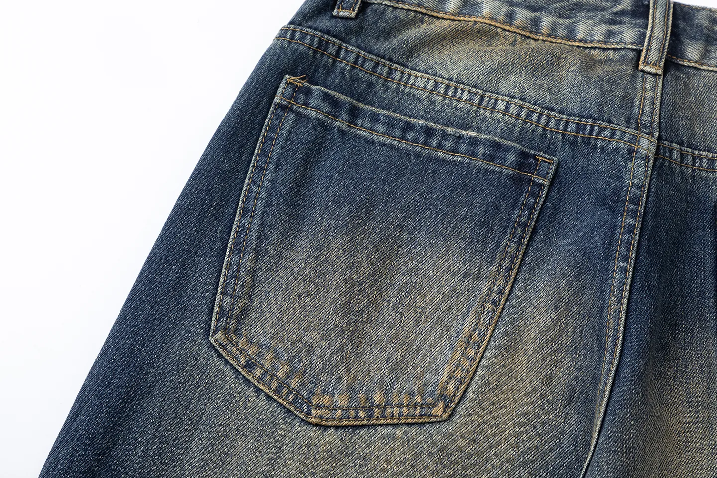Factory Direct Men's Vintage Loose Fit Stone Washed Denim Jeans - Retro Straight Leg Design for Youth Casual Wear, Spring/Fall