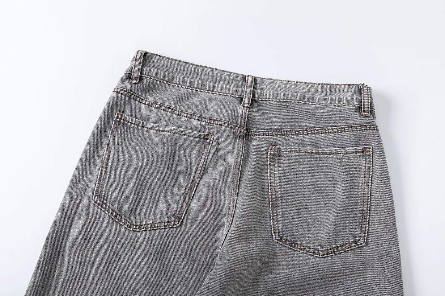 Factory Direct Men's Vintage Stone Washed Loose Fit Denim Jeans, Relaxed Straight Leg, Casual Fall Style, High Quality, Multi-Pocket Design