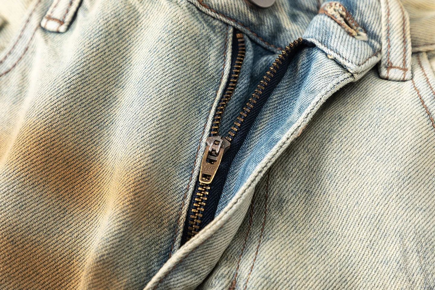 Factory Direct Men's Vintage Relaxed Fit Stone Washed Denim Jeans - Trendy Summer Style, Multi-Season, High Quality, OEM Available