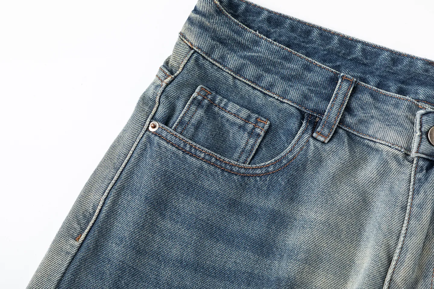 Factory Direct Men's Vintage Loose Fit Washed Denim Jeans - Streetwear Style, Gradient Blue, Straight Leg for Everyday Casual